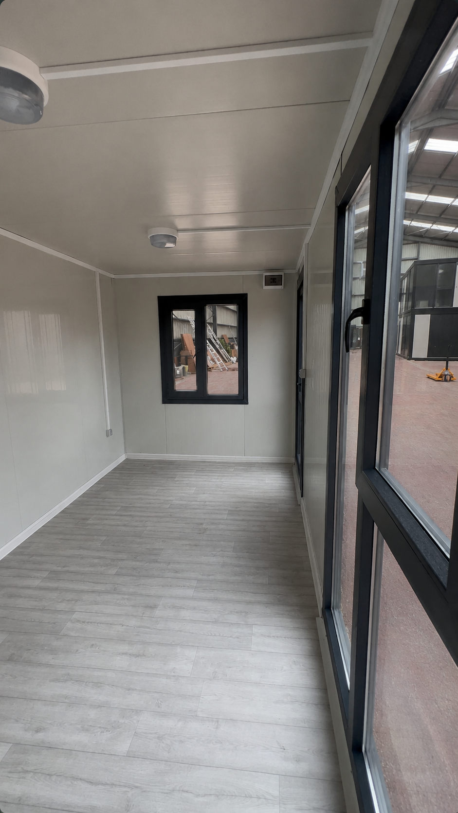 Black Office Bild 5